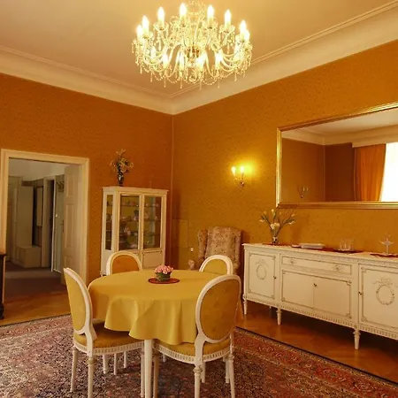 Zamek Szálloda 4*