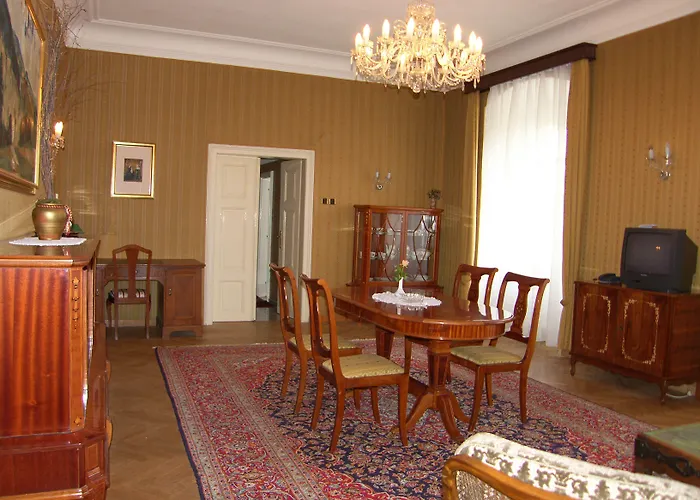 Zamek Отель 4*