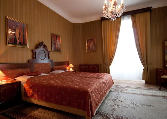 Zamek Отель 4*
